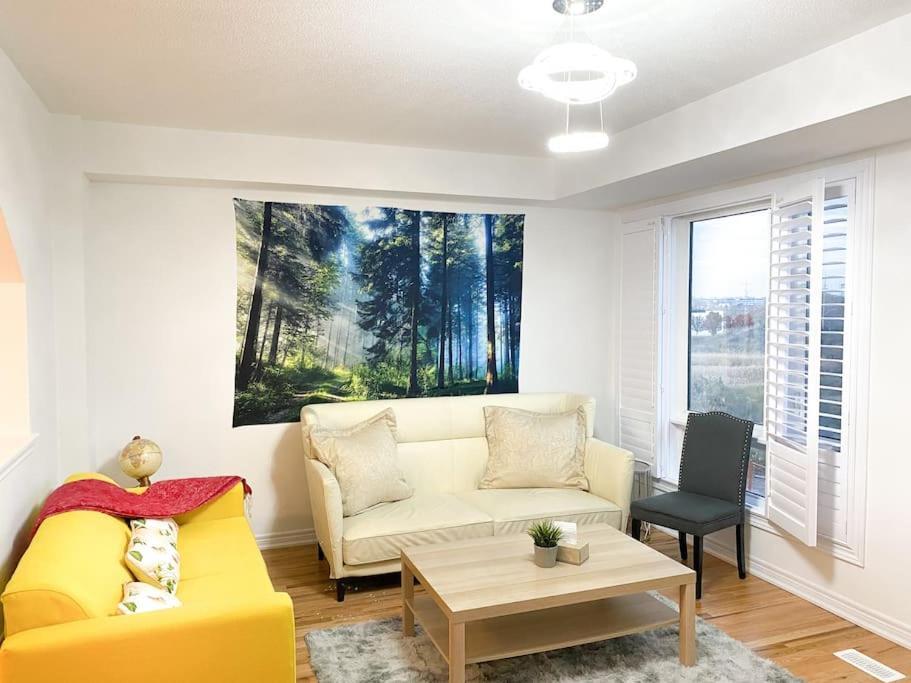 Elegant Rooms In Shared Townhouse Next To Beach Whitby Zewnętrze zdjęcie