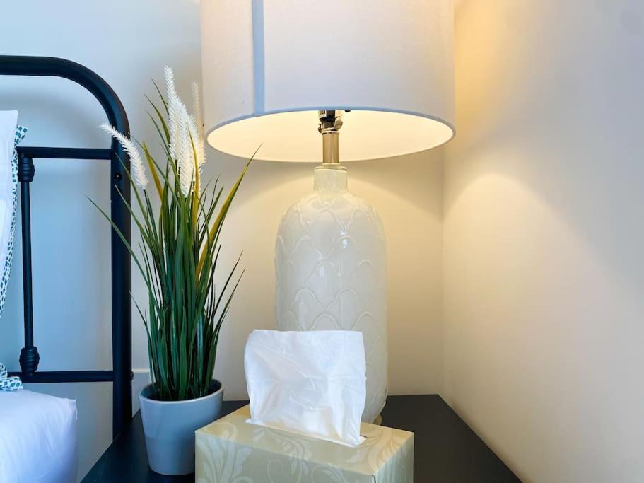 Elegant Rooms In Shared Townhouse Next To Beach Whitby Zewnętrze zdjęcie