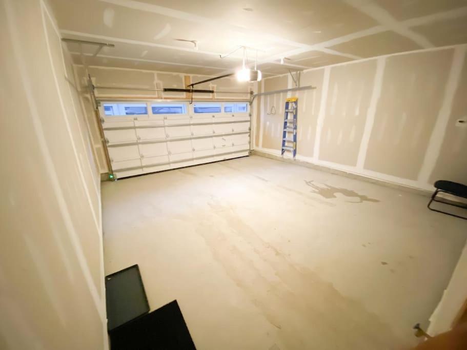 Elegant Rooms In Shared Townhouse Next To Beach Whitby Zewnętrze zdjęcie