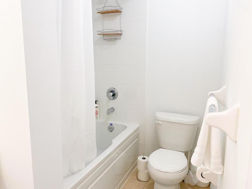 Elegant Rooms In Shared Townhouse Next To Beach Whitby Zewnętrze zdjęcie