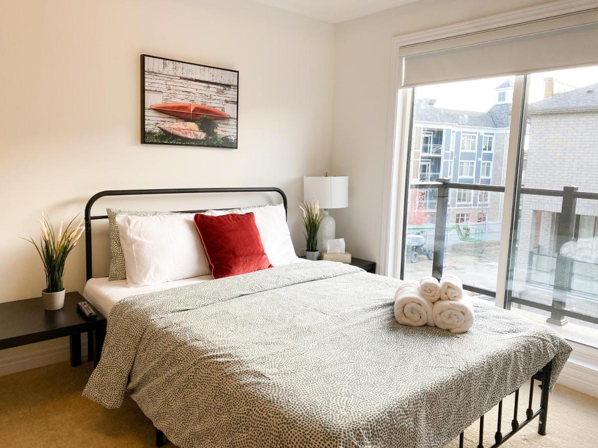 Elegant Rooms In Shared Townhouse Next To Beach Whitby Zewnętrze zdjęcie